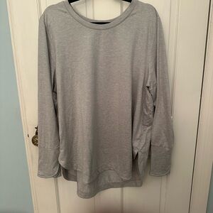 Athleta Heather Gray Long Sleeve Shirt